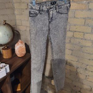 Forever 21 F21 Premium Denim Acid Washed Skinny Jeans